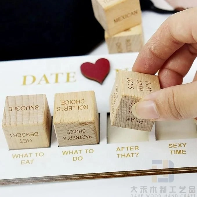 Holz Datenacht Würfelset - Romantik Spiel