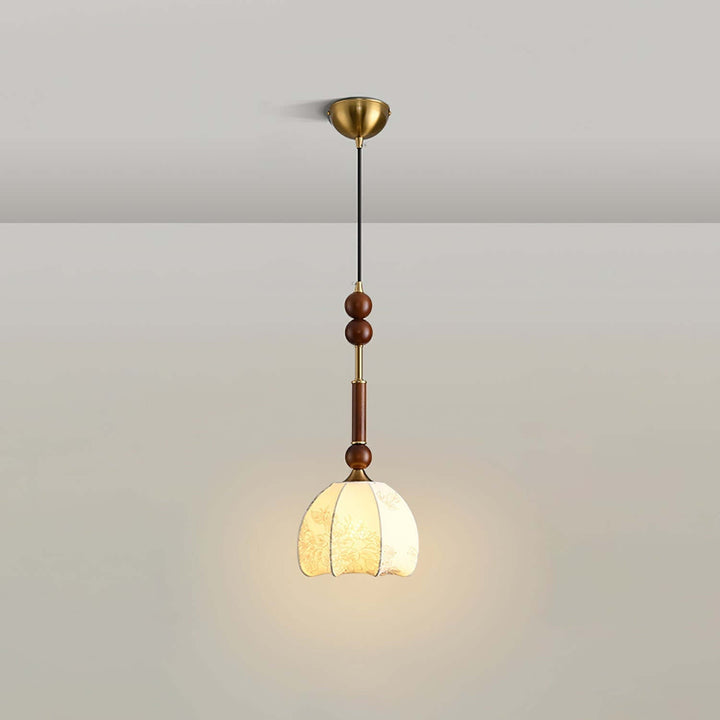 Elegante Pendelleuchte mit Glaslampenschirm