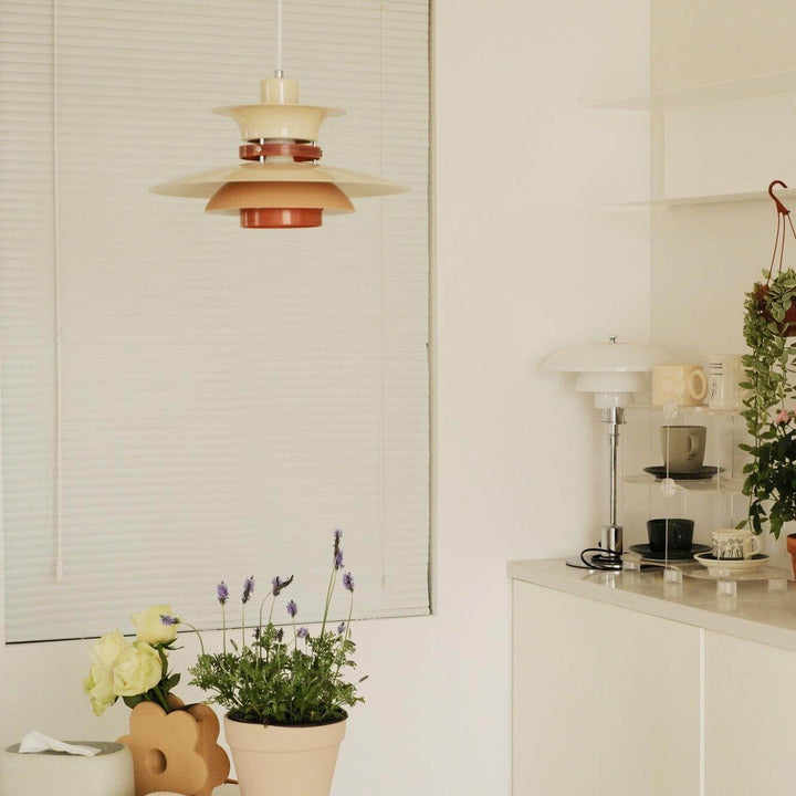 Moderne Metall-Pendelleuchte