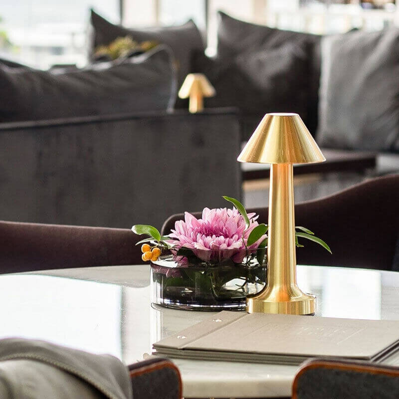 Dimmbare LED Tischlampe für Restaurant, Café