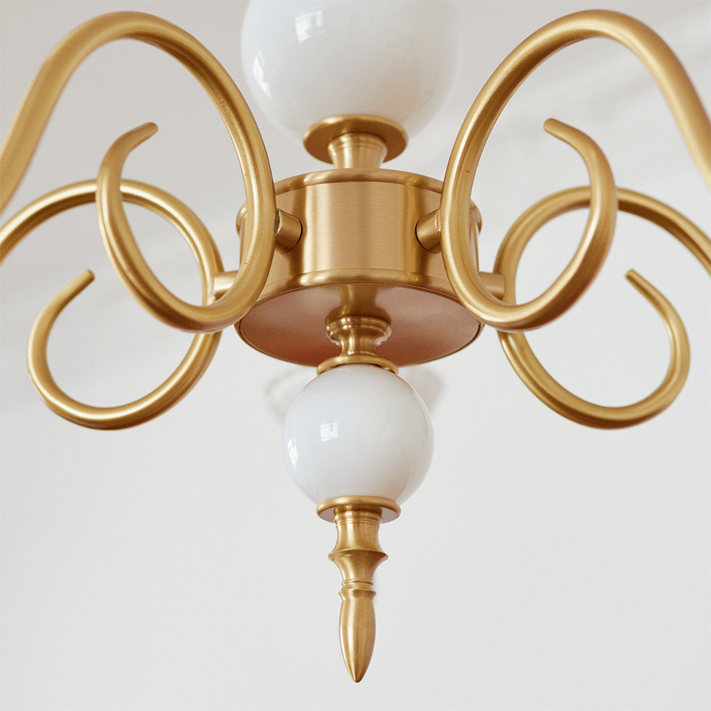 Eleganter Cremefarbener Glas Kronleuchter