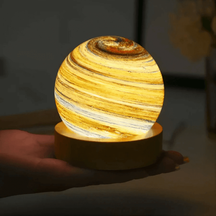 3D Mini Planetenlampe mit Holzsockel