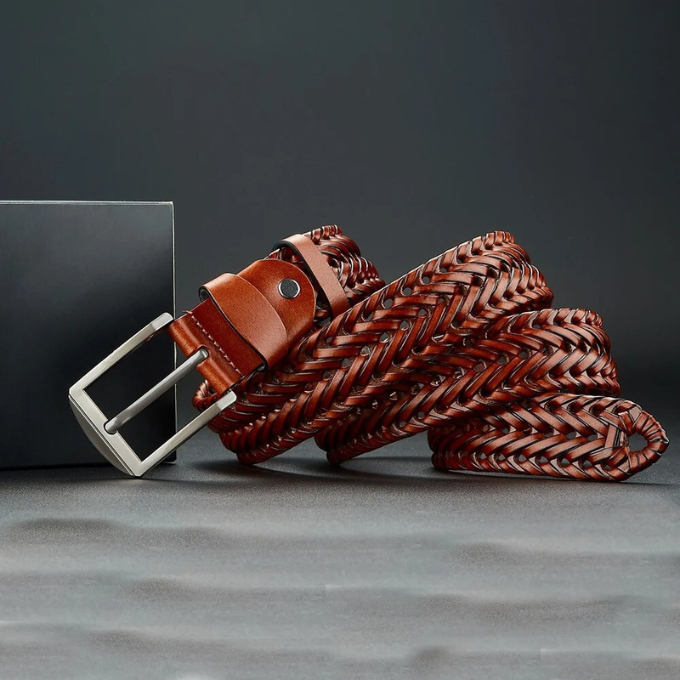 Versatile men's braided leather belt, made from genuine cowhide, perfect for casual or semi-formal attire.