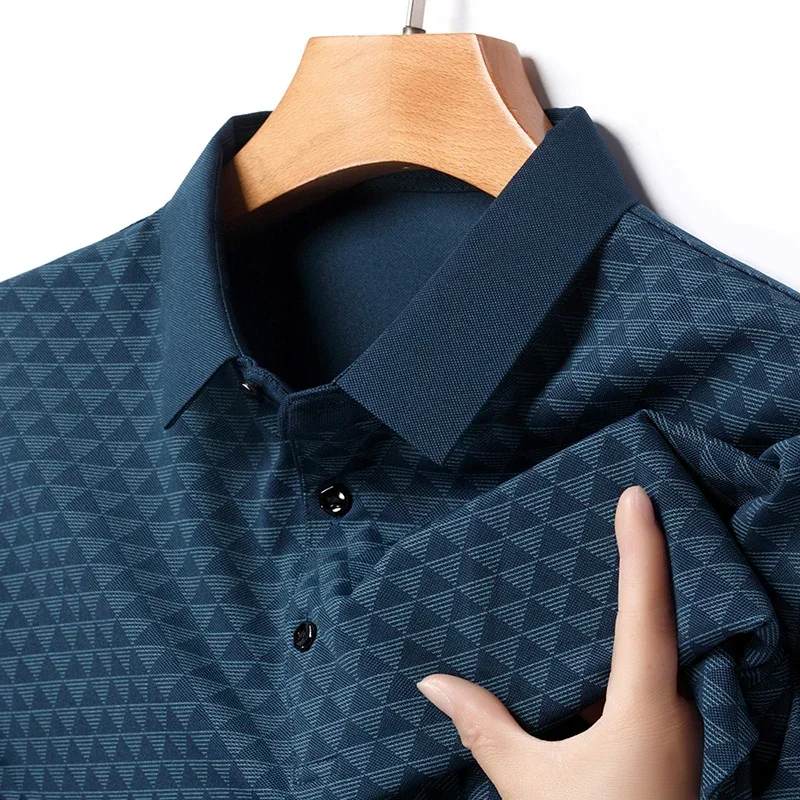 Classic men's short sleeve polo shirt with a refined diamond pattern, comfortable and easy for everyday wear.
