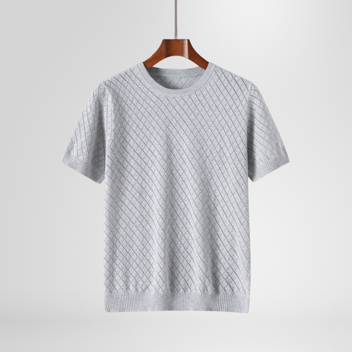 Comfortable men's crewneck sweater featuring a unique diamond texture, ideal long-sleeve top for fall and winter.