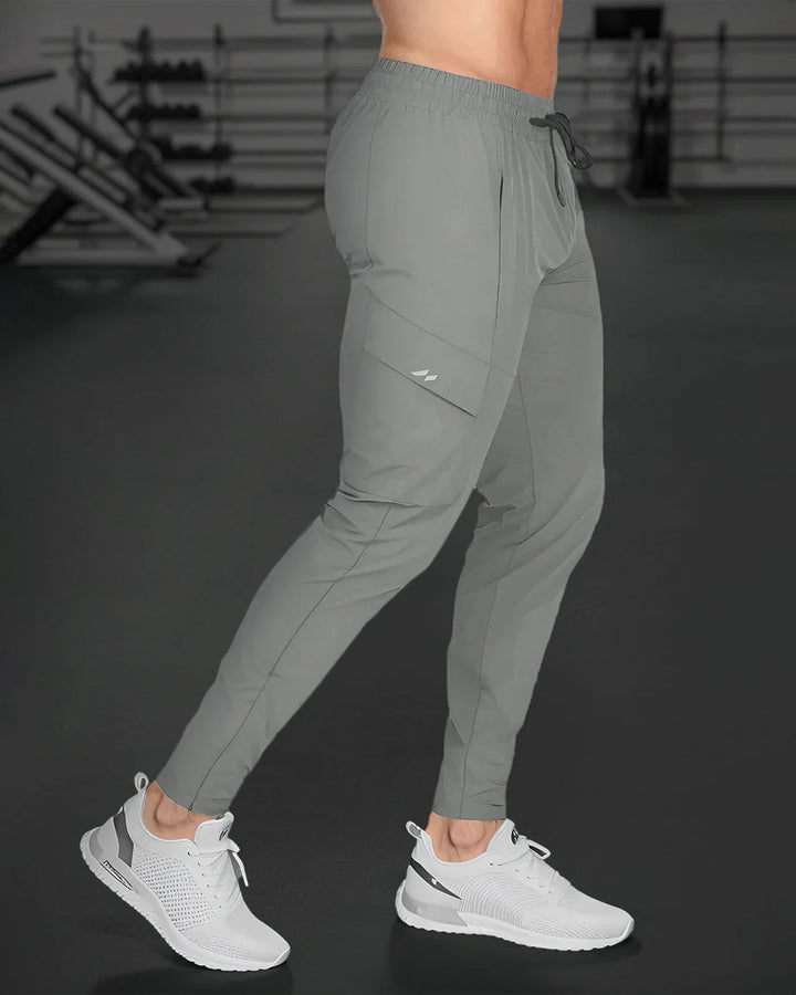 Men's Valenza joggers, engineered with quick-dry technology & flexible stretch for sport.