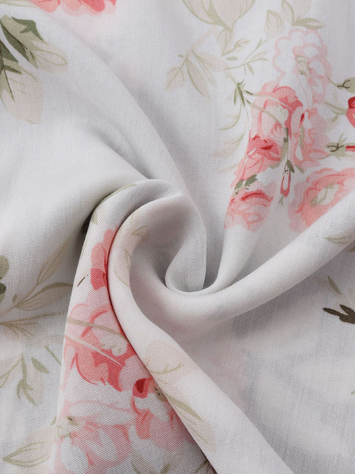 Men's short sleeve floral shirt. Button-down design, Kashmir print for a stylish summer look.