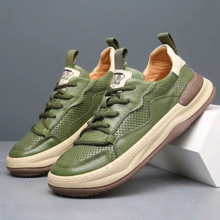 Men's premium lace-up shoes. Comfortable and stylish casual sneakers, perfect for everyday fashion and walks.