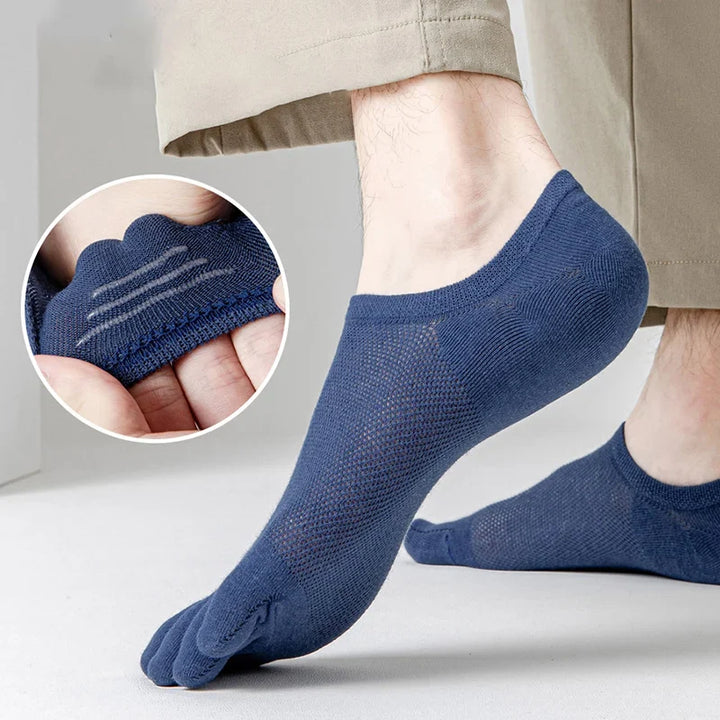 Invisible men's no-show toe socks, 3-pair. Separate toes for blister prevention, enhanced comfort & hygiene.