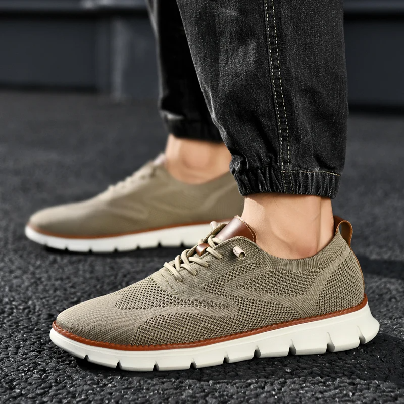 Men's UrbanFlex athletic shoes with memory foam for ultimate comfort and support.