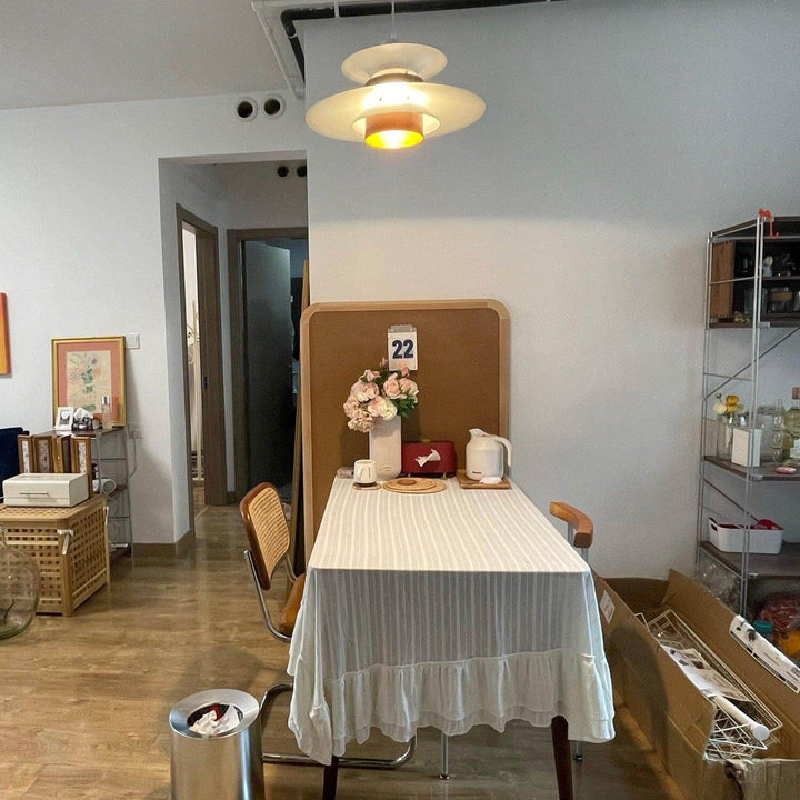 Moderne Metall-Pendelleuchte