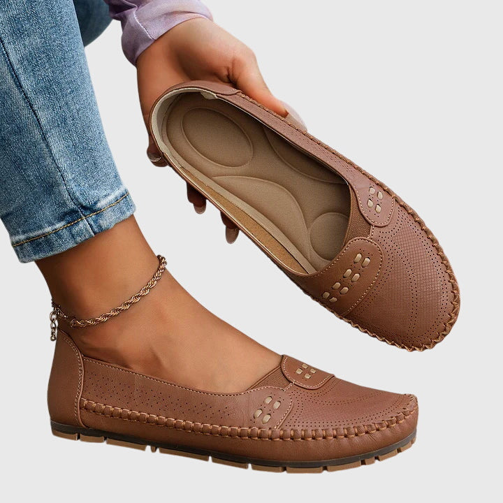 Comfortable women's casual orthopedic shoes, easy slip-on, perfect for active lifestyles.