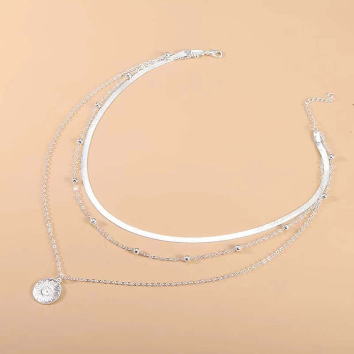 Elegante Silberne Dreifach-Halskette
