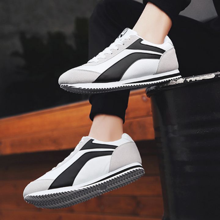 Everyday men's fashion: RetroStride lightweight sneakers, comfortable & stylish retro casual footwear.