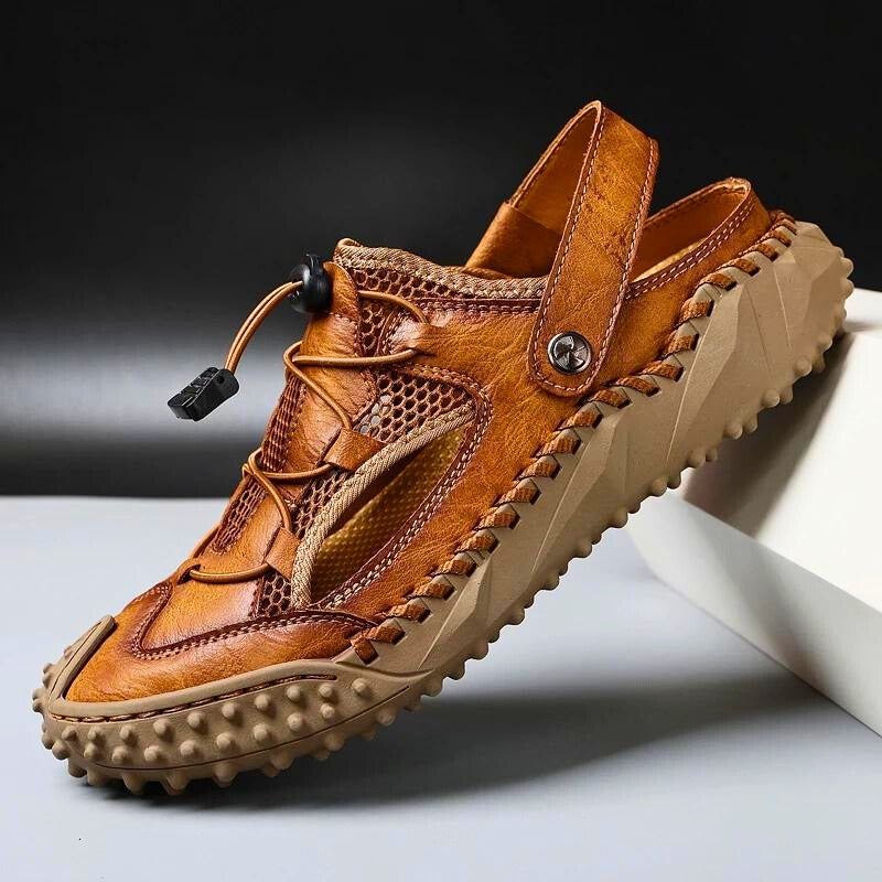 Men's hybrid comfort trail sandals with adjustable straps, ideal for walking, hiking, and outdoor adventures.