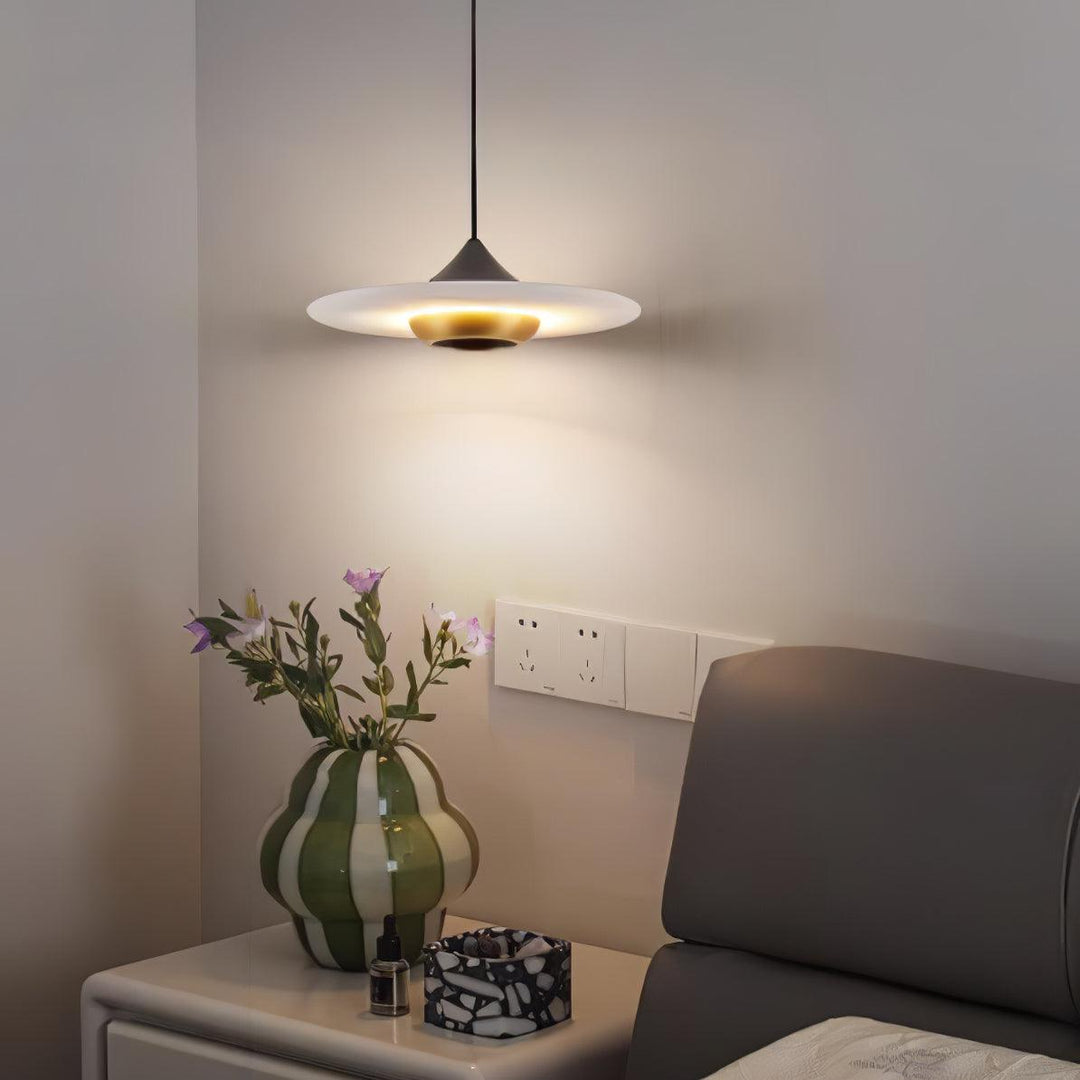 Marmor Pendelleuchte Fliegende Untertasse