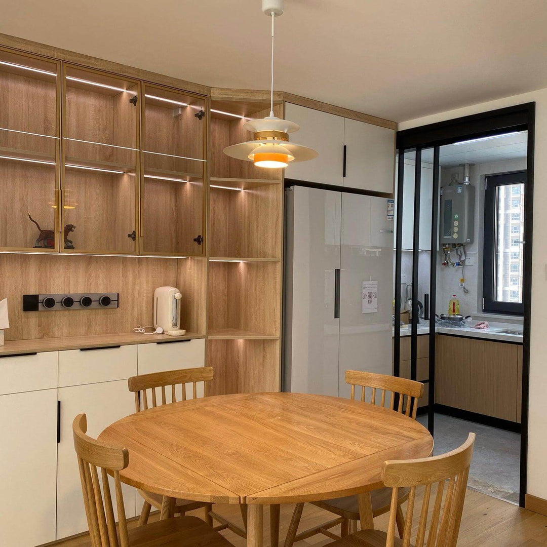 Moderne Metall-Pendelleuchte