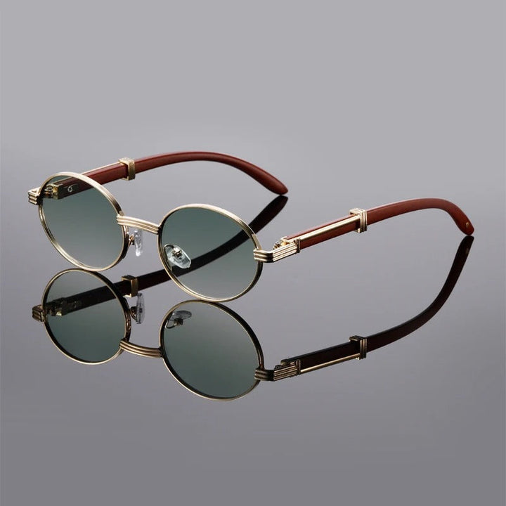 Sleek metal frame unisex polarized sunglasses, offering excellent UV protection & sophisticated style.