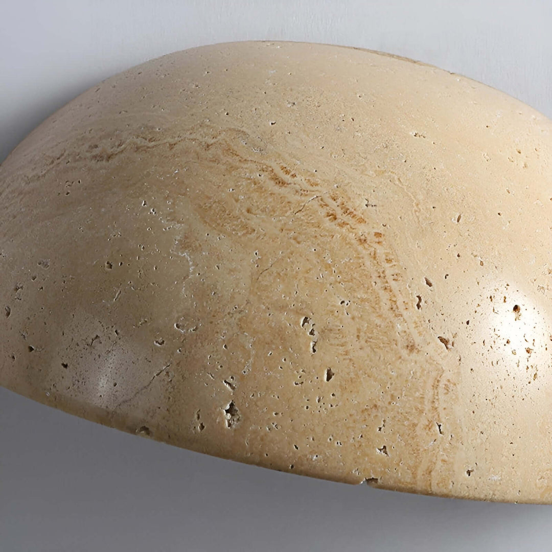 Halbrunde Stein-Wandleuchte mit LED, Wabi-Sabi Stil