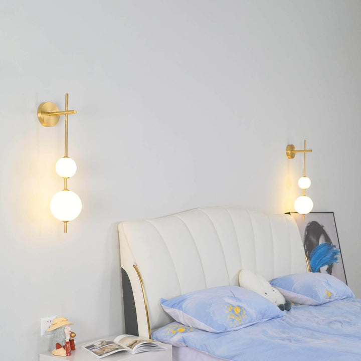 Vertikale Kugel-Wandleuchte Goldoptik