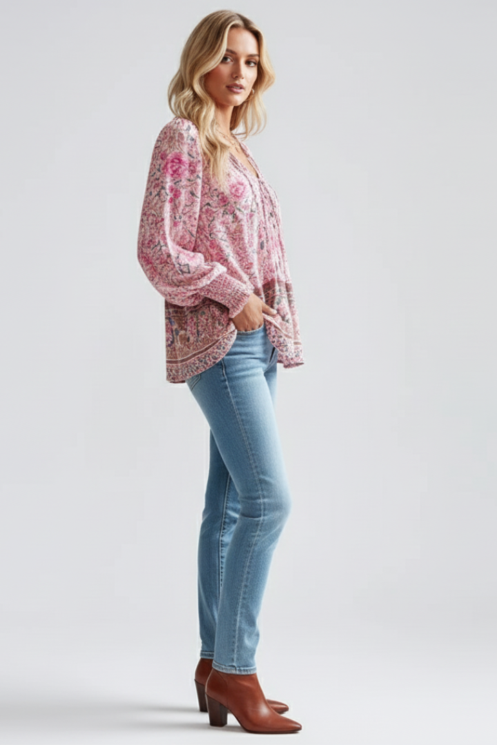Comfortable women's loose fit floral print blouse with V-neck, long sleeves. Ideal for everyday wear.