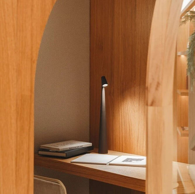 Tragbare LED Tischleuchte, dimmbar, Alu