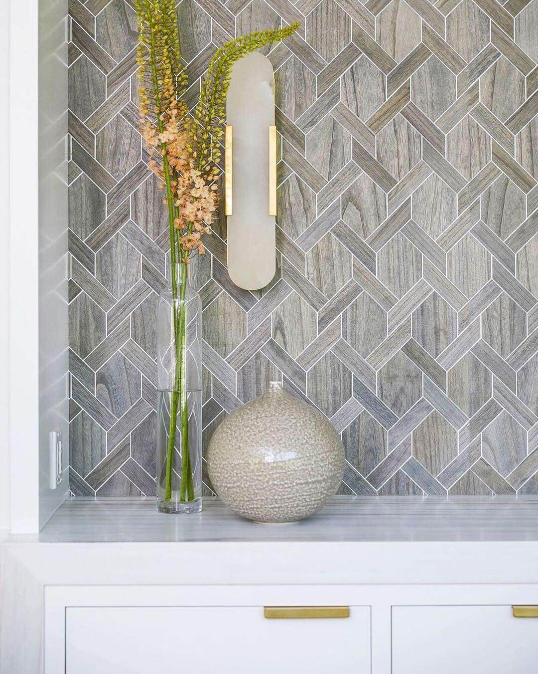 Langgestreckte Alabaster-Wandleuchte