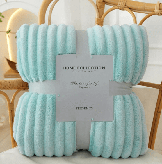 Kuschelige Breitgestreifte Fleece-Decke