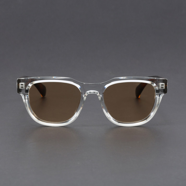 Protective UV400 polarized square sunglasses, a retro unisex fashion statement.