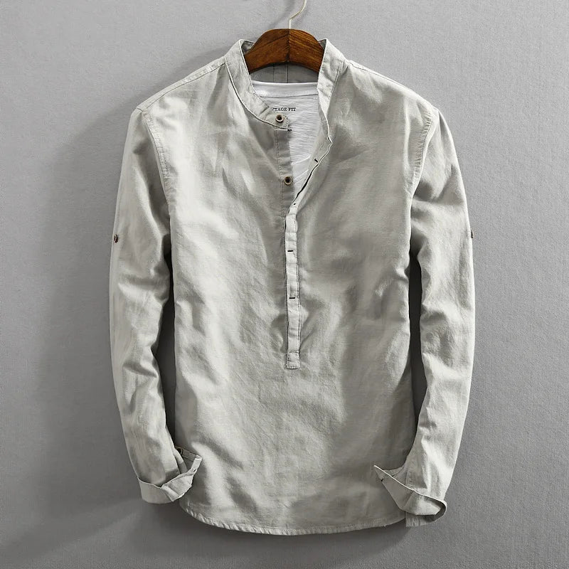 Classic men's button-up shirt in a versatile style, perfect for casual spring fashion or summer wear.