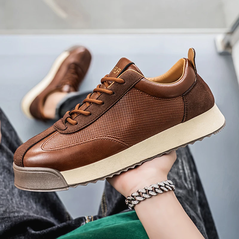 Men's brown sneakers, combining sleek design with superior urban comfort.