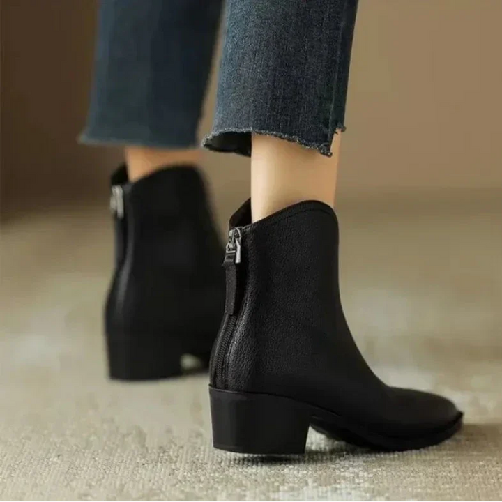 Versatile women's pointed toe ankle boots, offering a blend of style and everyday comfort.