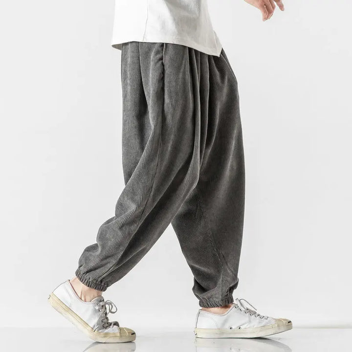 Everyday men's trousers, Ridge comfort fit with a relaxed wide leg, perfect for versatile styling.