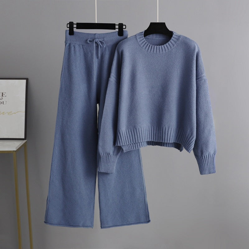 Comfortable Solara women's loungewear set: relaxed fit cropped top paired with soft, wide-leg pants for ultimate coziness.
