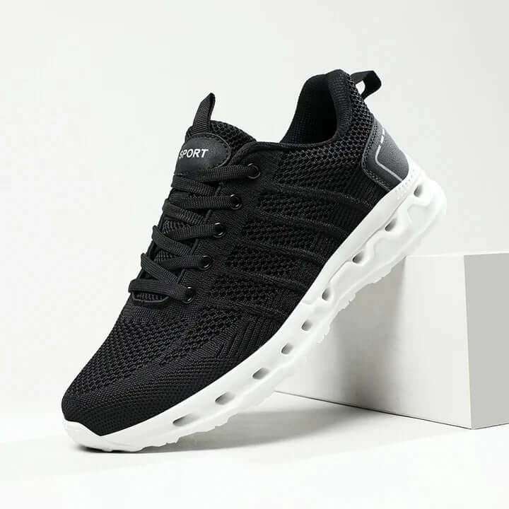 Breite Zehenbox & Federnde Sohle