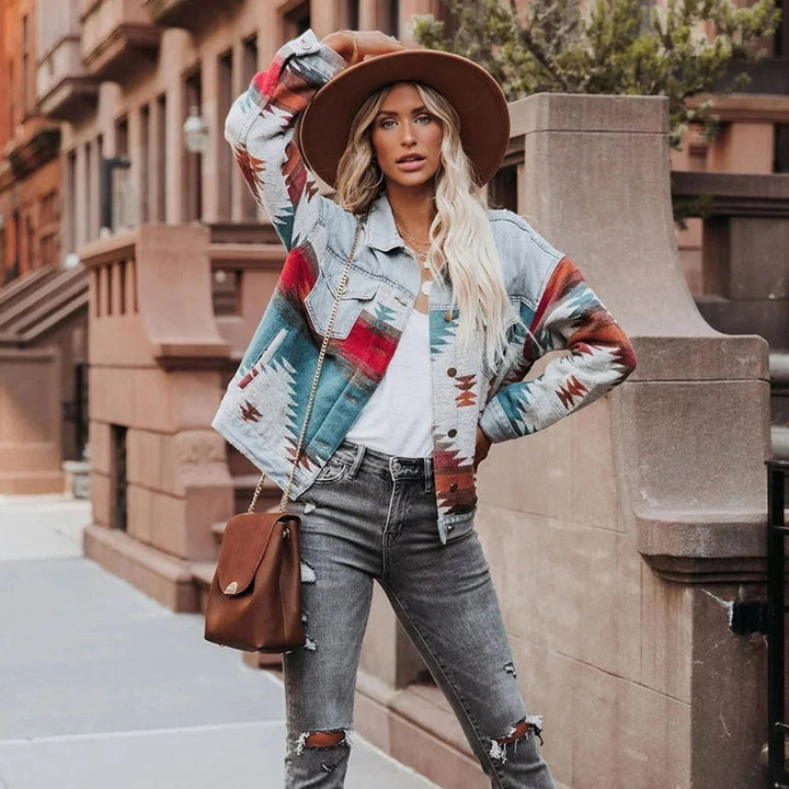 Stylish women's denim jacket with a retro design, ideal for versatile spring and fall fashion and casual wear.
