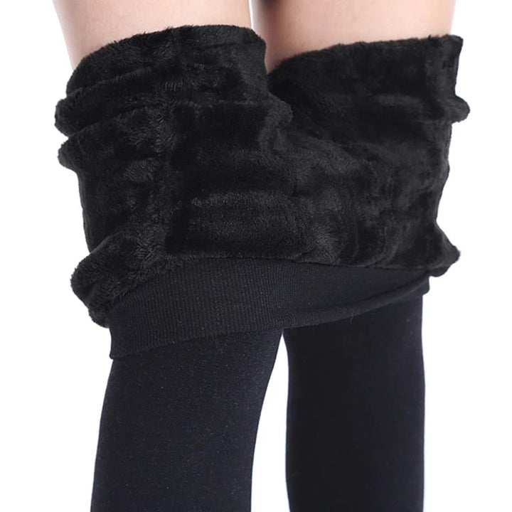 Ultra warm women's everyday leggings, cozy & versatile winter wear for all occasions.