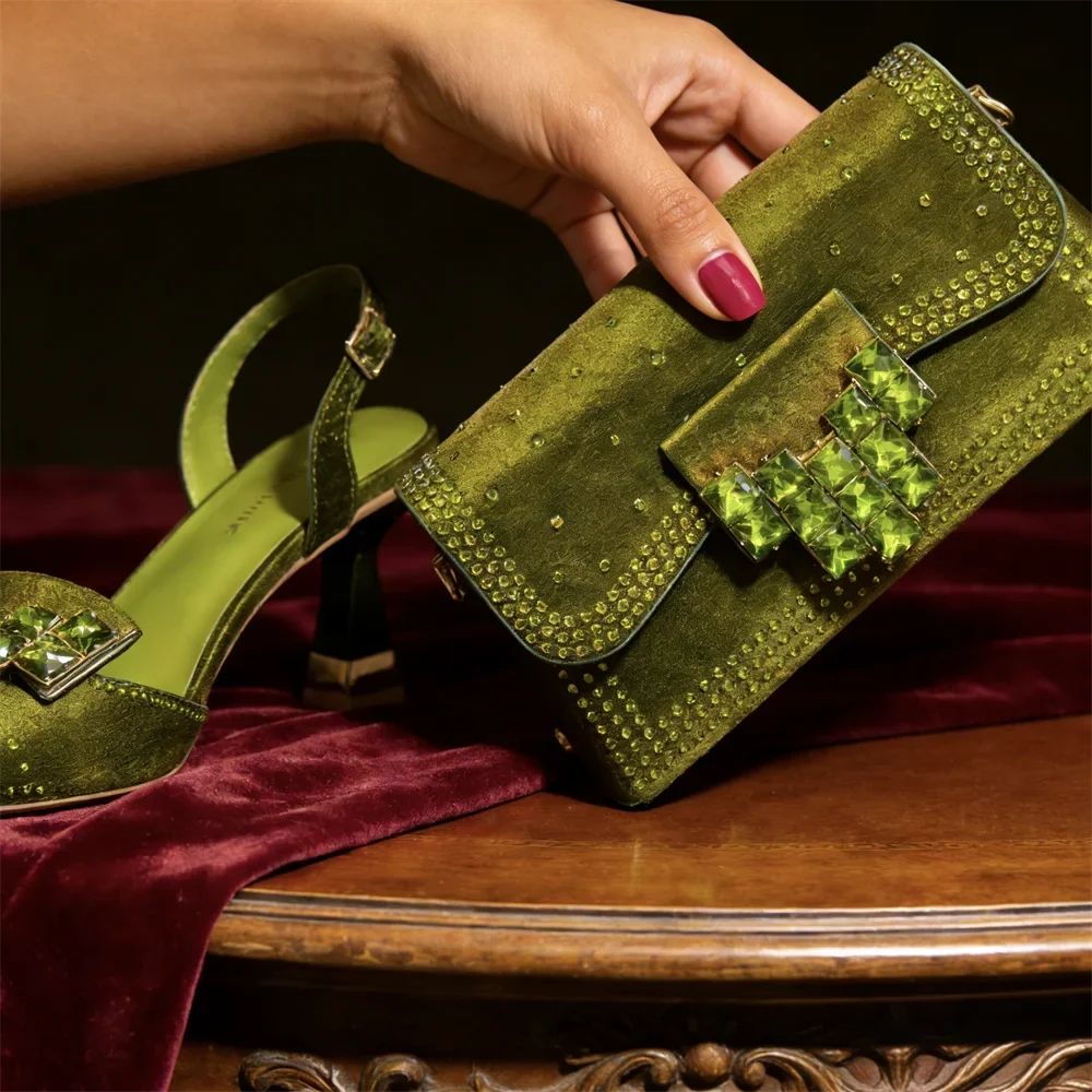 Dazzling women's special occasion set: jeweled pumps & a crystal-embellished clutch for evening glam.