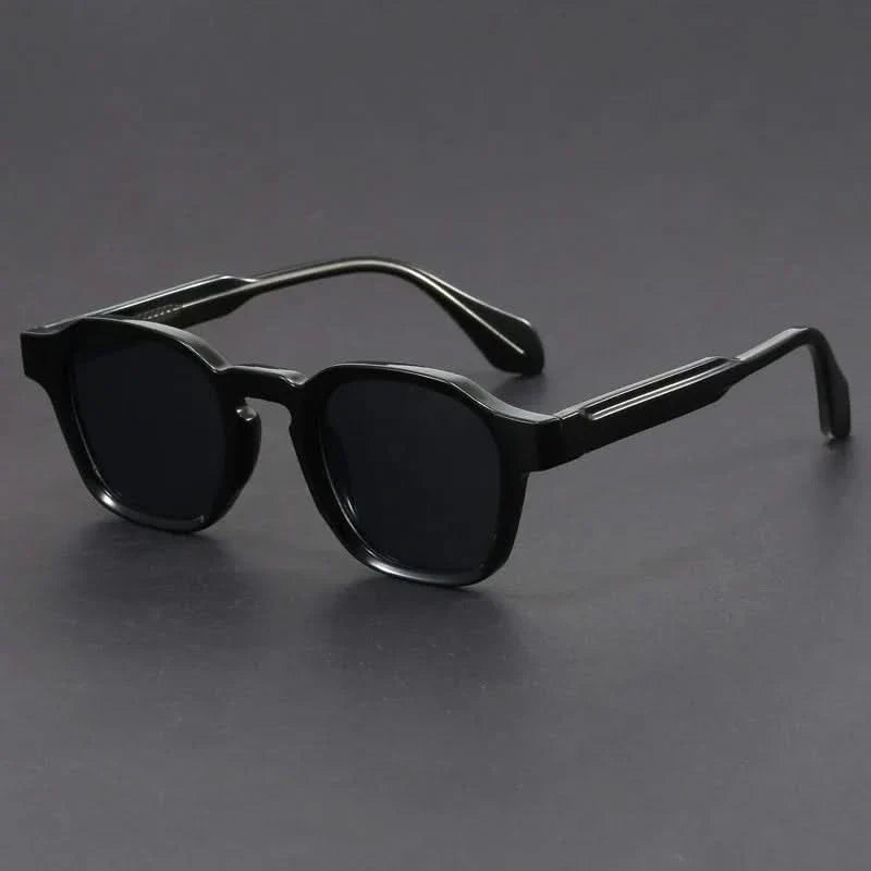 Comfortable vintage style unisex square sunglasses with UV protection for all-day wear.