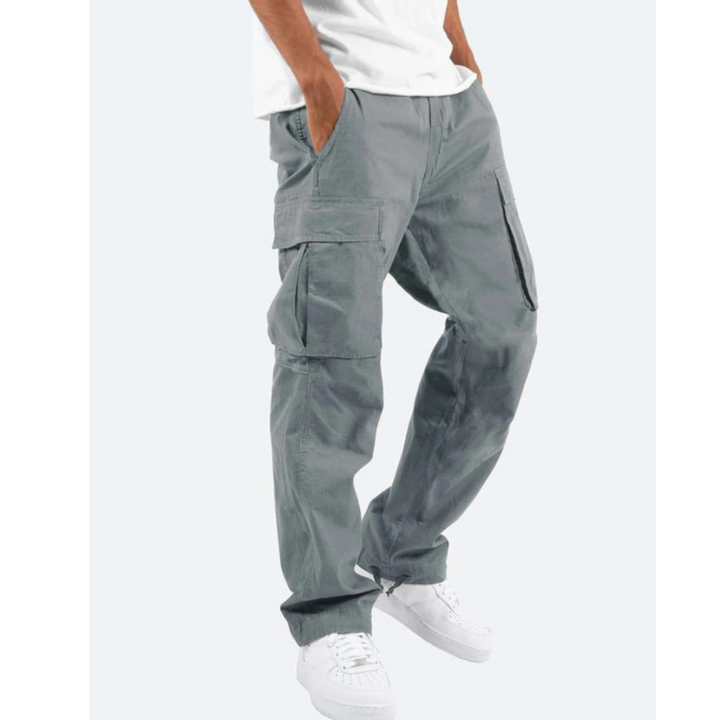 Trendy men's wide leg cargo pants, relaxed fit street style for modern casual fashion.