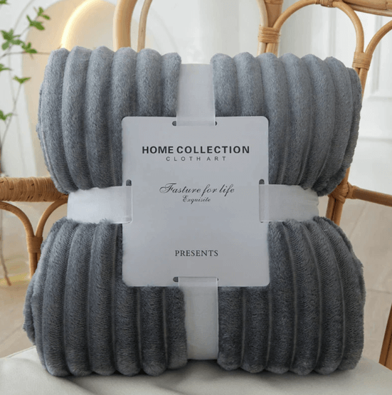 Kuschelige Breitgestreifte Fleece-Decke