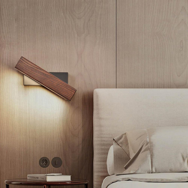 Drehbare LED Wandleuchte aus Holz - Modern & Flexibel