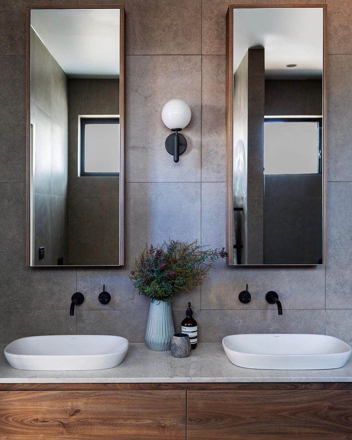 Minimalistische Designer-Wandleuchte