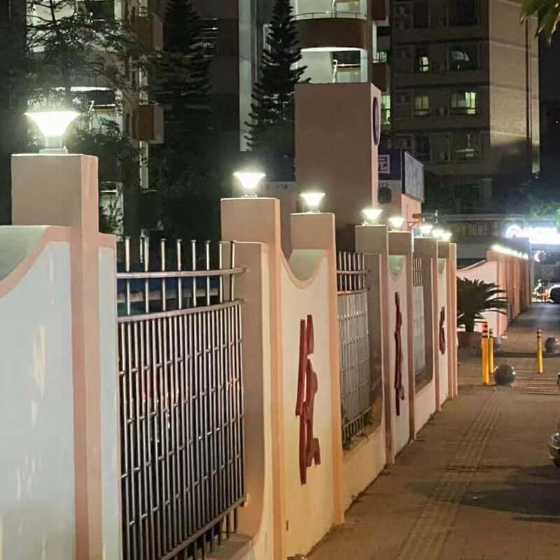 Wasserdichte Solar-Säulenleuchte mit 3 Farbmodi