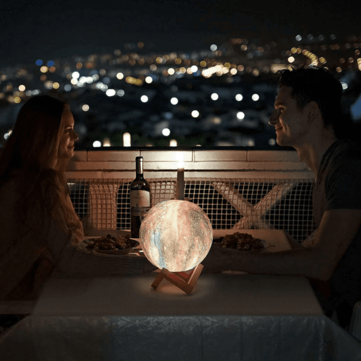 Elegant LED globe lamp, adjustable ambient lighting, perfect for modern spaces.