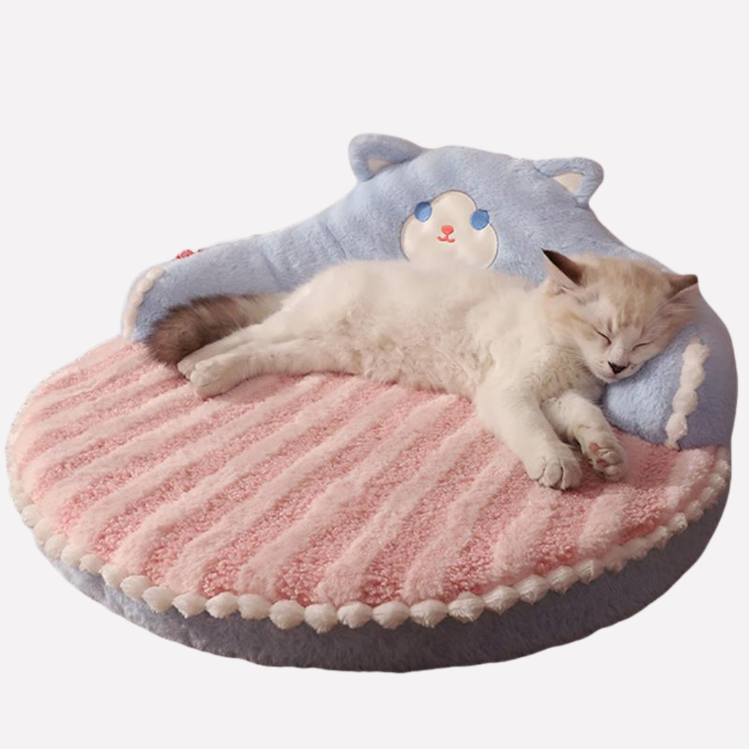 Cute bear pet bed, ideal for small dogs and cats, offering a warm and comfortable indoor sleeping mat.