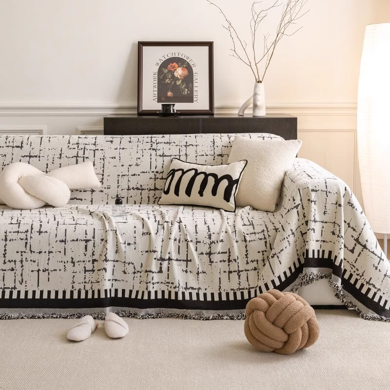 Textured chenille couch cover, breathable and anti-scratch, a versatile home decor throw for all seasons.