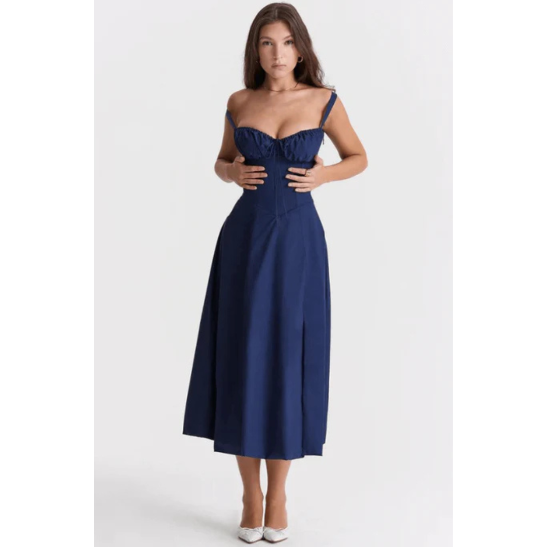 Ärmelloses Sommerkleid mit Sweetheart-Ausschnitt, eleganter Midi-Schnitt, tailliertes Design für feminine Silhouette.