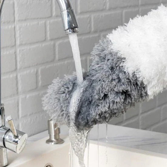 "Ausziehbarer Staubwedel mit Verlängerungsstange für effektive Reinigung hoher Ecken und Decken, langlebig und leicht bedienb