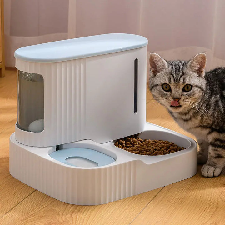 Automatic pet feeder & water dispenser for dogs & cats, ensuring continuous food & hydration.